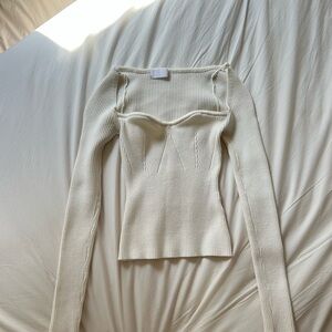 White sweetheart ribbed top